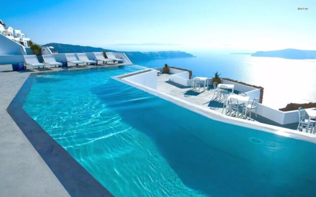 greece pool